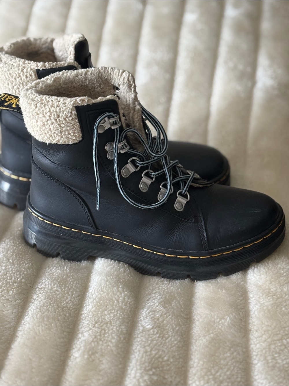 Dr. Martens Black Leather Lace-Up Combat Boots with Cream Sherpa - Picture 1 of 4